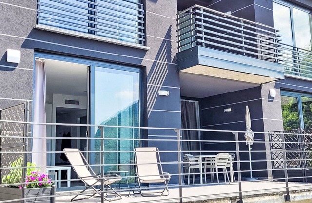 Nice apartment for 3 people with WIFI, A/C, pool, TV and terrace