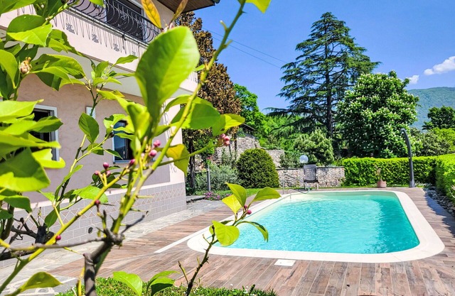 Nice apartment for 4 people with private pool, WIFI, TV, patio, panoramic view and parking