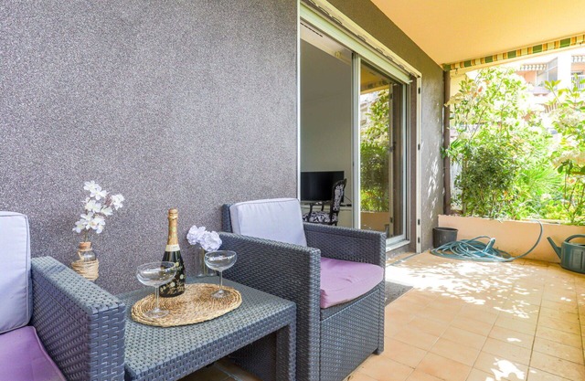 Nice apartment for 4 guests with WIFI, pool, TV, terrace and pets allowed