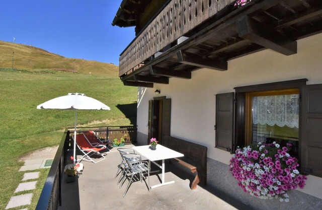 Nice apartment for 4 people with WIFI, TV and terrace