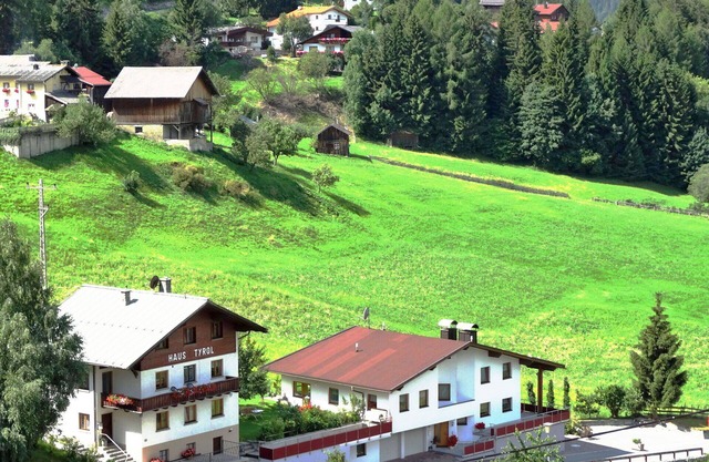 Nice apartment for 5 guests with WIFI, TV and patio