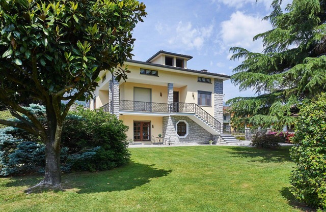 Nice apartment for 5 people with WIFI, TV, patio and pets allowed