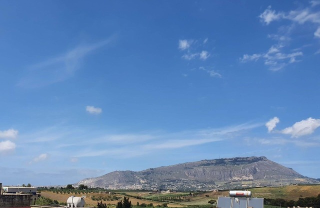 Nice apartment for 6 guests with WIFI, A/C, TV and terrace