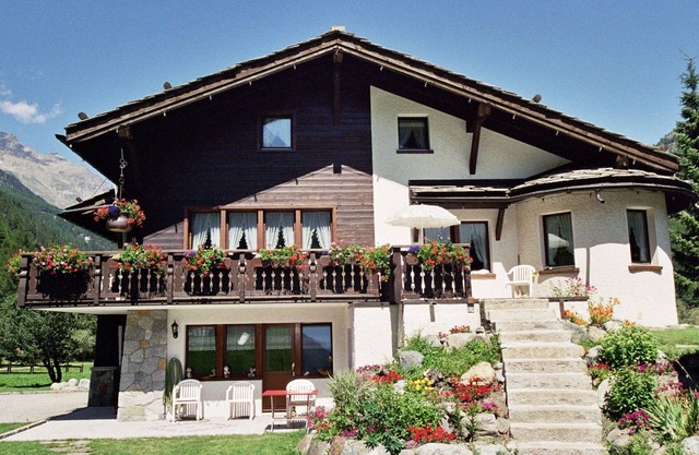 Nice apartment for 8 people with WIFI, TV, patio, pets allowed, panoramic view and parking