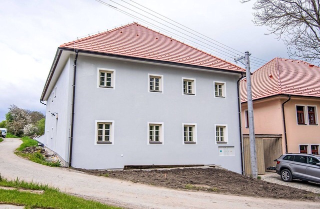 Nice apartment for 10 people with WIFI, terrace, pets allowed and parking