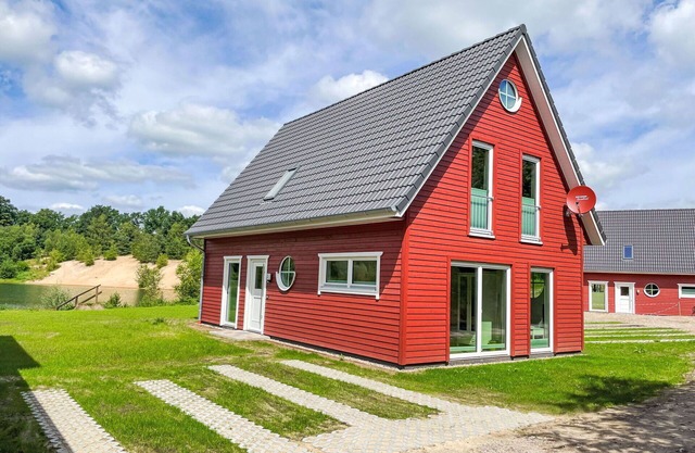 Nice apartment for 4 guests with WIFI, pool, TV, balcony and pets allowed