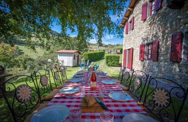Nice apartment for 4 people with pool, WIFI, TV and pets allowed