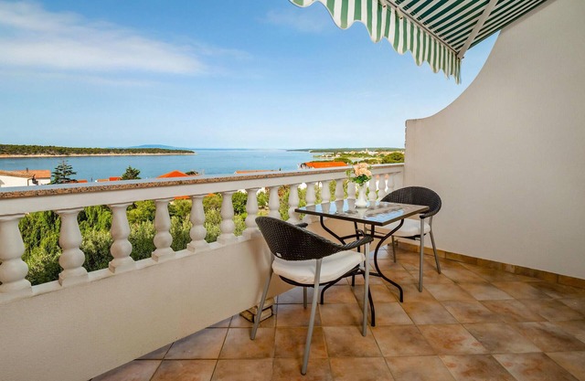 Nice apartment in Barbat na Rabu