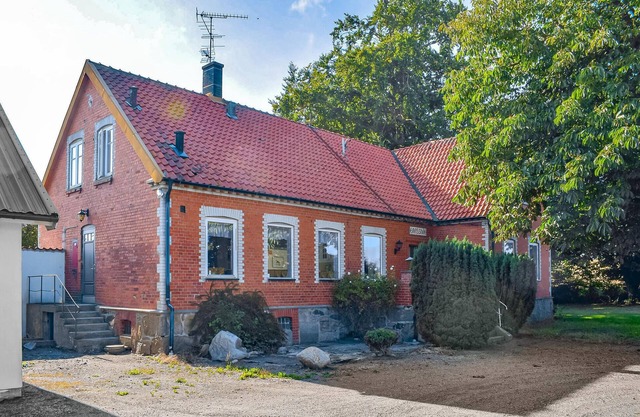 Nice apartment in Simrishamn with WiFi