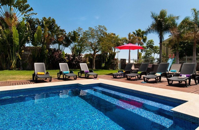 Nice apartment in villa for 8 guests with WIFI, private pool, TV and patio