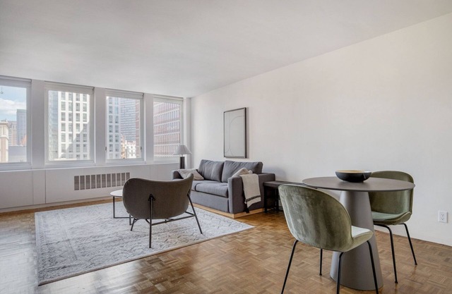 Nice Back Bay 1BR w/Gym & Rooftop, nr Prudential Center, by Blueground