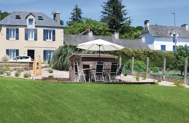 Nice home in Caurel with WiFi
