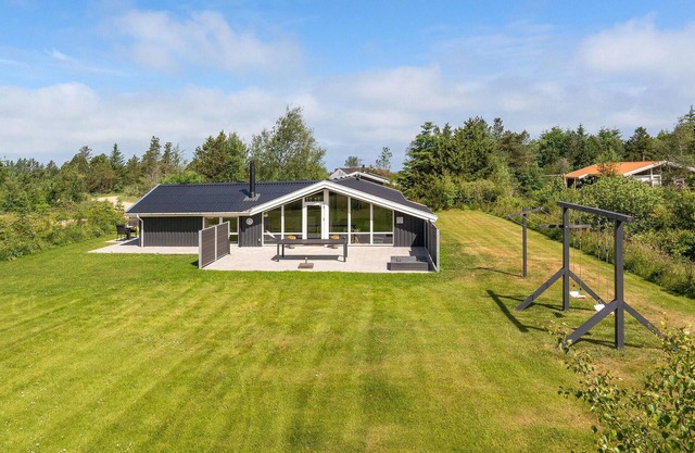 Nice home in Fjerritslev with sauna
