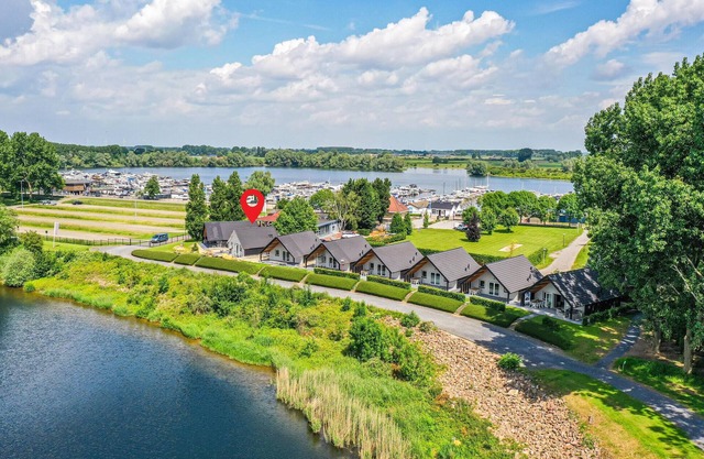 Nice home in Kerkdriel with Wi-Fi