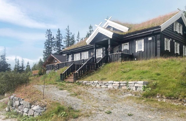 Nice home in Rjukan with WiFi