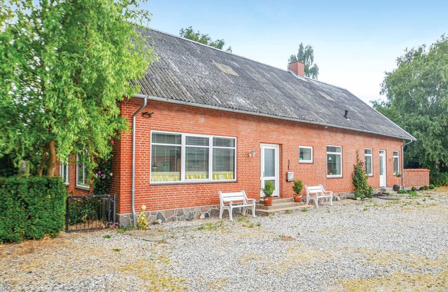 Nice home in Sakskøbing with WiFi