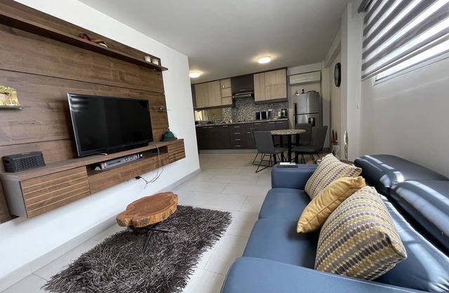 Nice suite one block from Malecon 2000 and Panama Street
