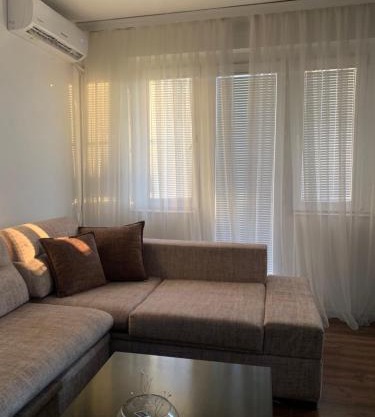 Nick Apartment