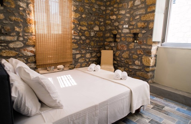 Nikolas Stone House in Oitilo