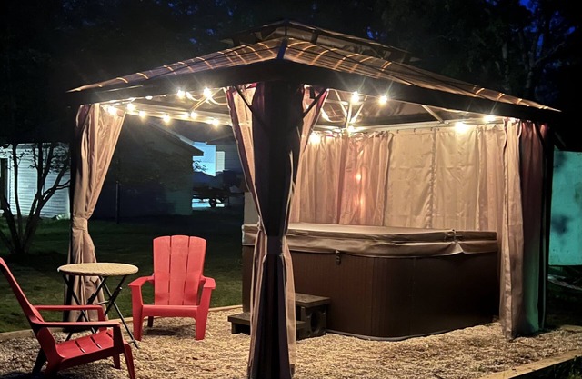nMaple Street Cottage is the perfect couple’s retreat.