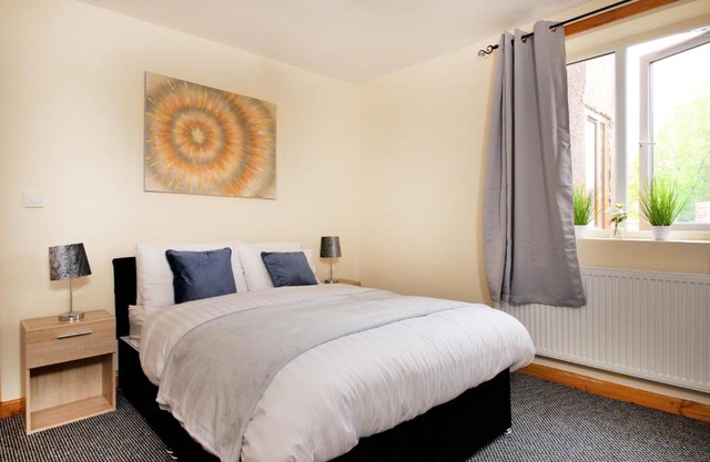 No 10 LimeHouse with Minibar Fridge in every room