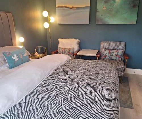 No 12 B&B