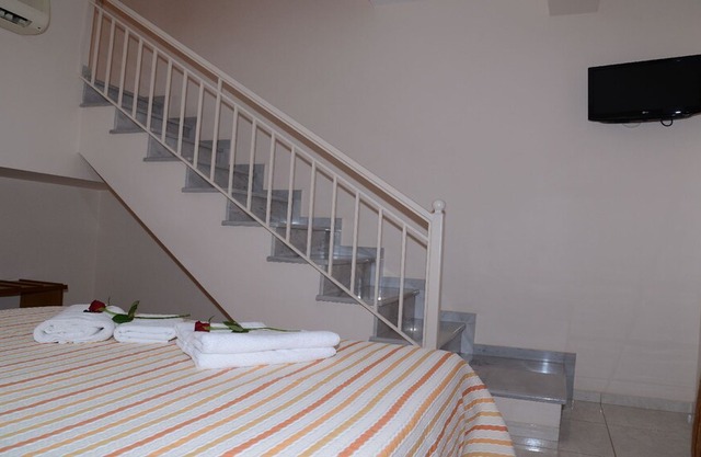 No2 Maisonette ( 4 people )