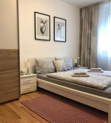 No2 TOP Apartment4YOU - 3 Zimmer, 1-6 Pers, Saarbrücken - Jägersfreude Saarbruecken