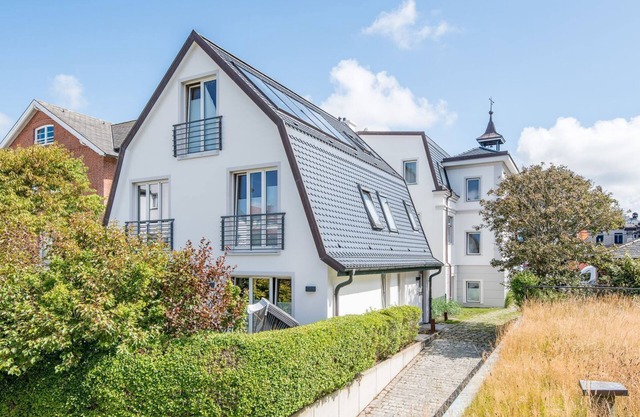 Noble. Stylish. Close to the beach. - The Villa 1903