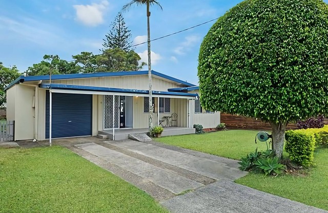 Nonna and Pops. Welcome to your perfect holiday home in Mylestom!