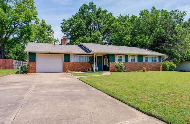 Norman Home w/Yard, Walk to Park & OU Campus!