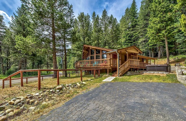 Normuk Mountaintop 2BR, 2BA -Pets OK
