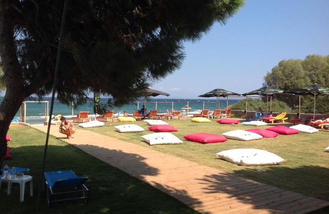 North East Athens beach apartment