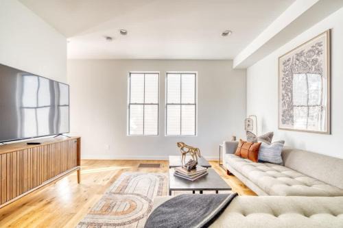 North Tabor 2BR - Gym - Gourmet Kitchen