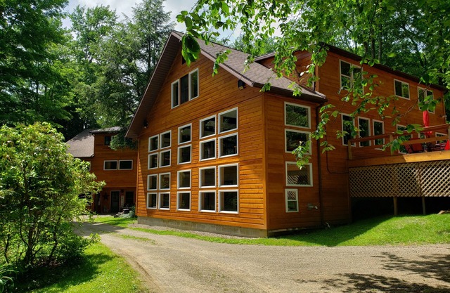 North West Pennsylvania sleeps 47- Family Reunions; Weddings; Gatherings
