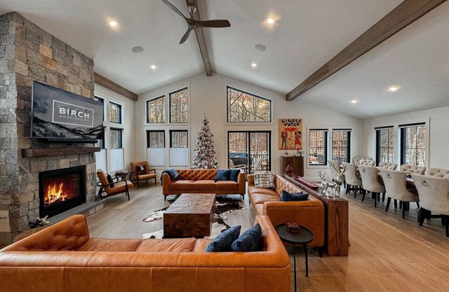 Northern Luxe | Brand New, Views, Hot tub, Games