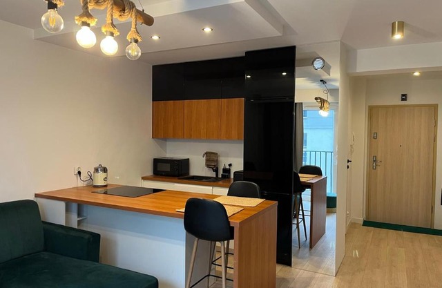 Nowoczesne 40m2, 2 pokoje, hala garażowa, balkon, widok na LAS
