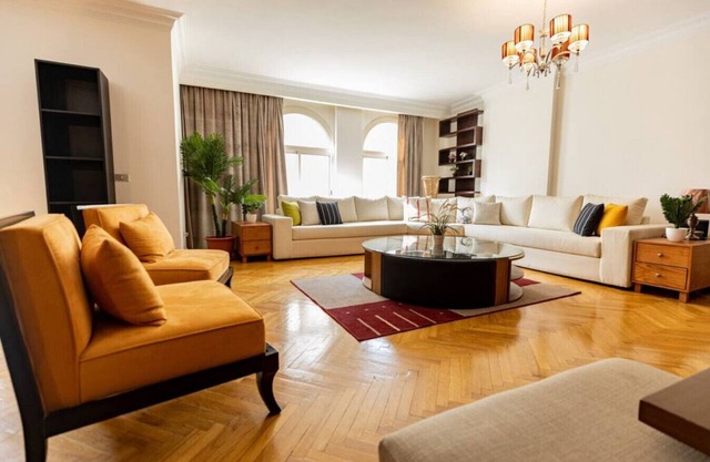Oak Orchid Opulent 3BR Apartment