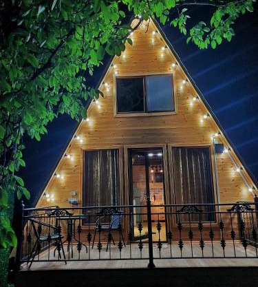 oak cabin