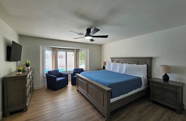 Oasis. Single Story Freshly Remodeled Pool Home!