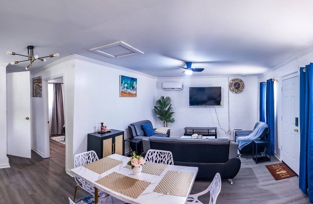 OASIS SUITEnOasis/King bed/Mayo/UNF/beaches