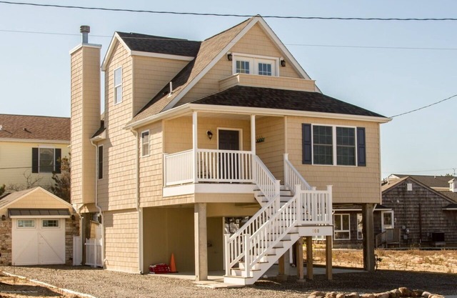 Ocean Block Home Steps to Private Beach-Deauville Beach