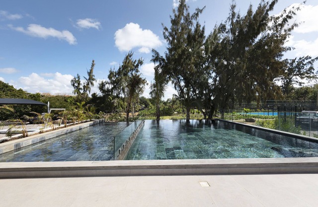 Ocean Grand Gaube - Three Bedroom Apartment, Sleeps 6
