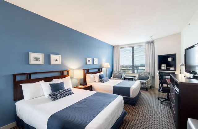 Ocean Promenade Hotel