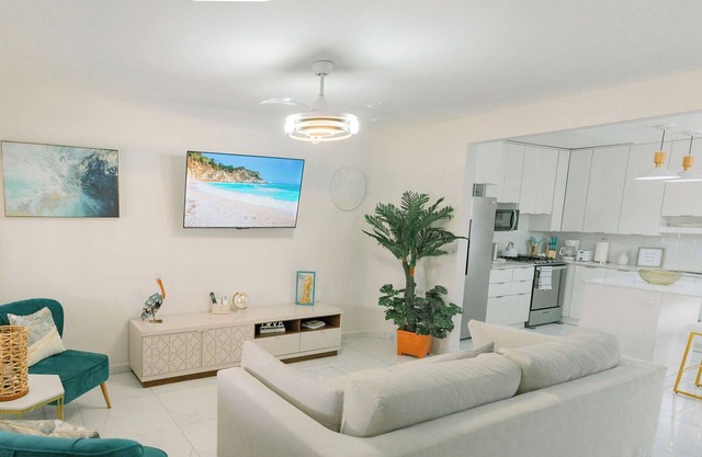 Ocean Vibes Home