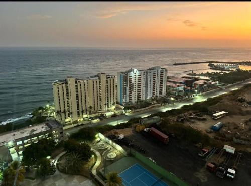 Ocean view apartment near the airport