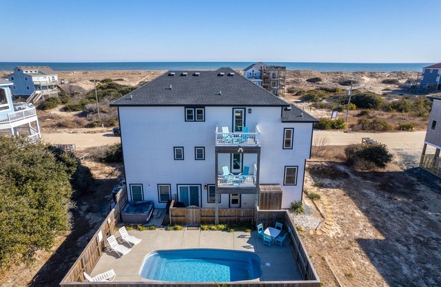 Ocean Views with Saltwater Pool + Spa 5BR Family Beach Retreat Carova 4x4
