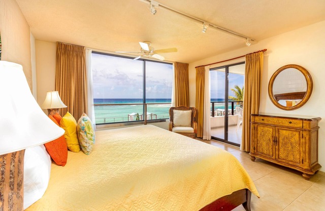 Oceana Beach Condo - 3 bed SEAFRONT
