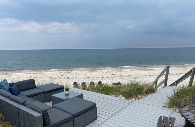 Oceanfront Cottage on private beach! Available for 4 night stays in Fall 2025!