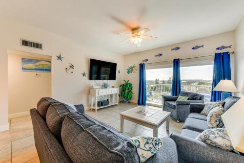 Oceanfront Redington Shores Retreat Beach Access!